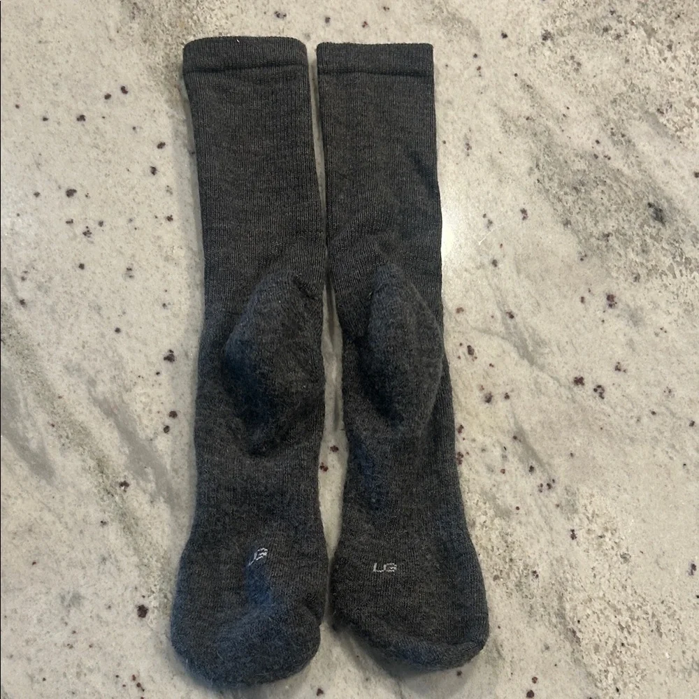 Nike Men's Gray Athletic Socks Large